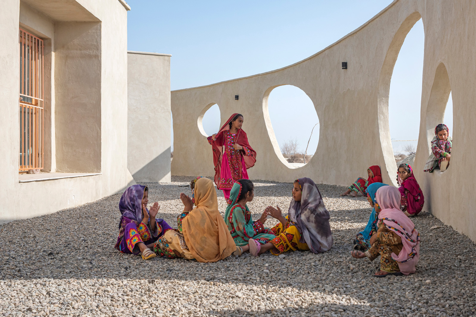 architectural-photograpy-damavand-office-jadgal-elementary-school3